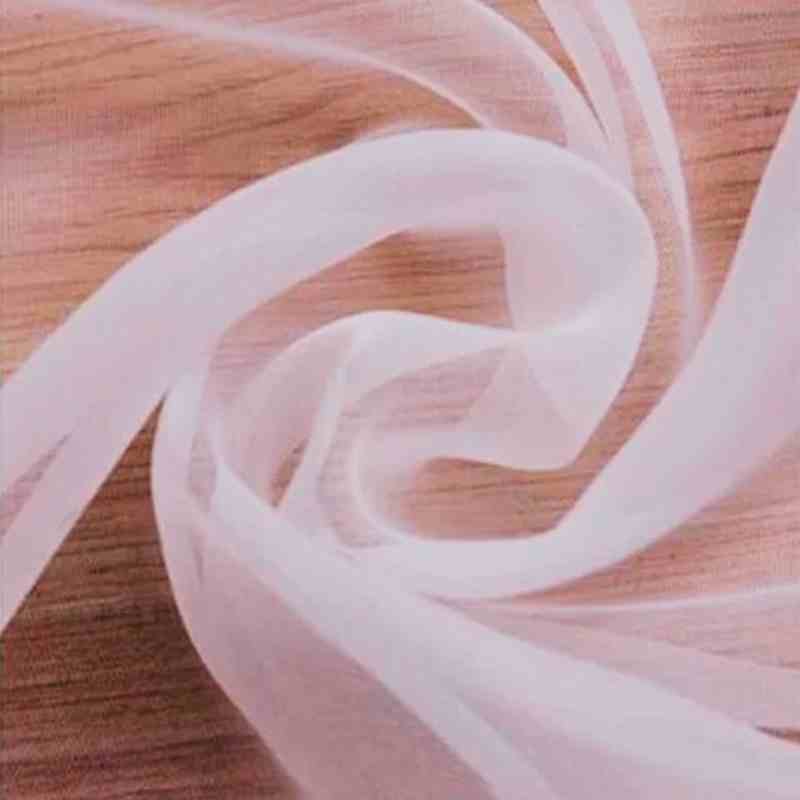 Voilage blanc haut de gamme en grande largeur