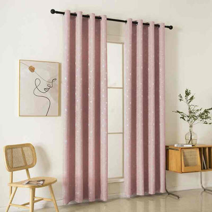 Double rideau en rose poudré.