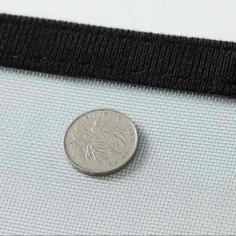 Moustiquaire sur mesure pour fenêtre