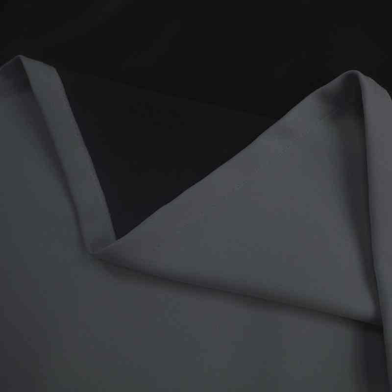 Rideau à doublure thermique