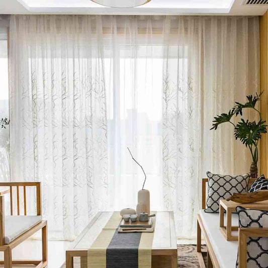 Voilage blanc avec motif pour vos fenêtres