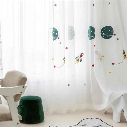 Rideaux bébé doux et chaleureux