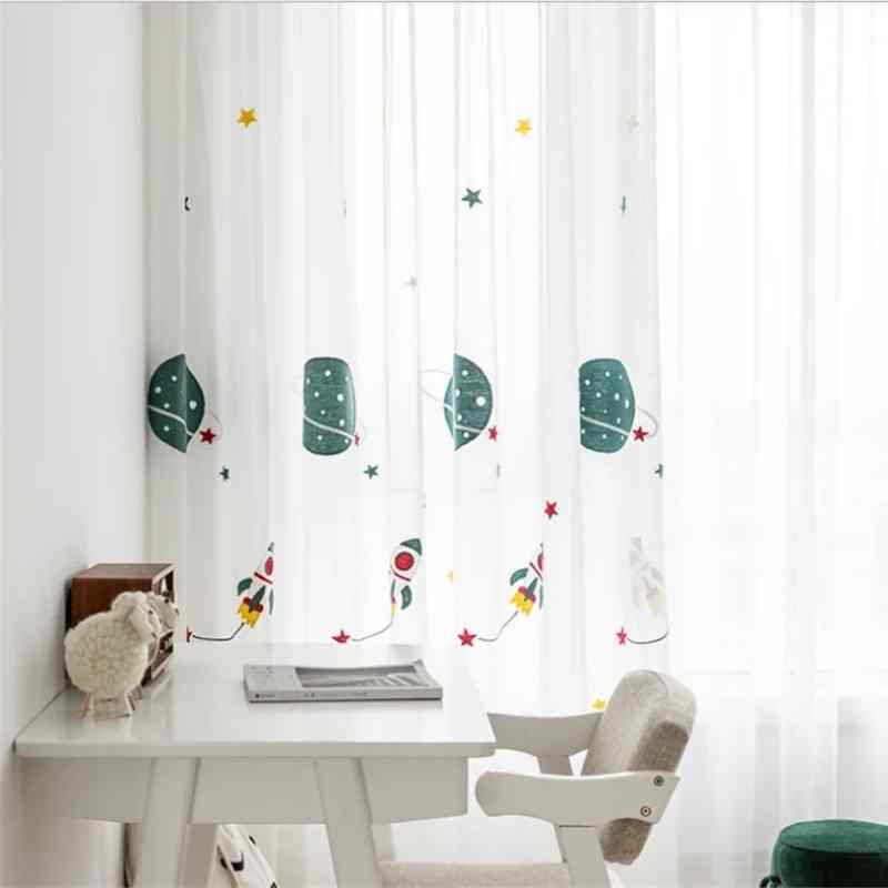 Rideaux bébé doux et chaleureux