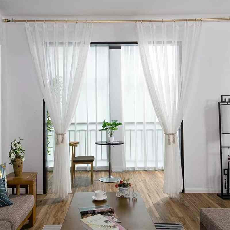 Voilage blanc haut de gamme en grande largeur