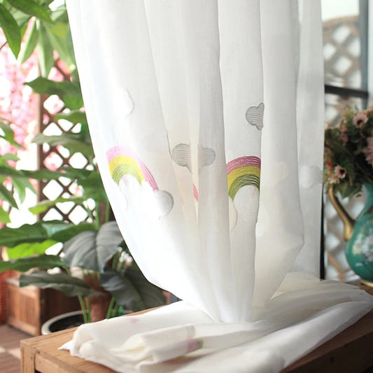 Voilage pour la chambre du bébé