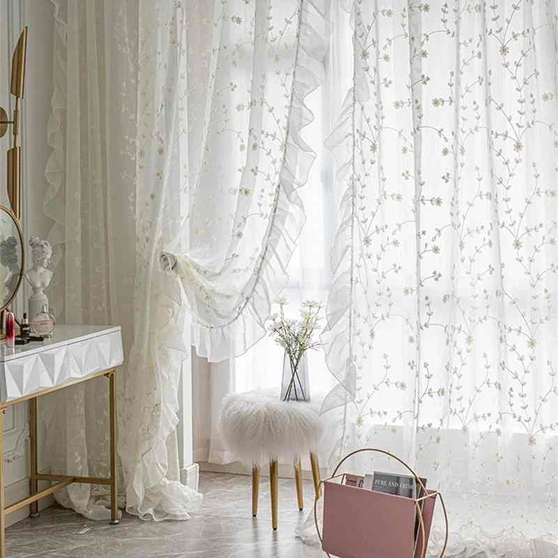 Voilage avec ourlet passepoilé